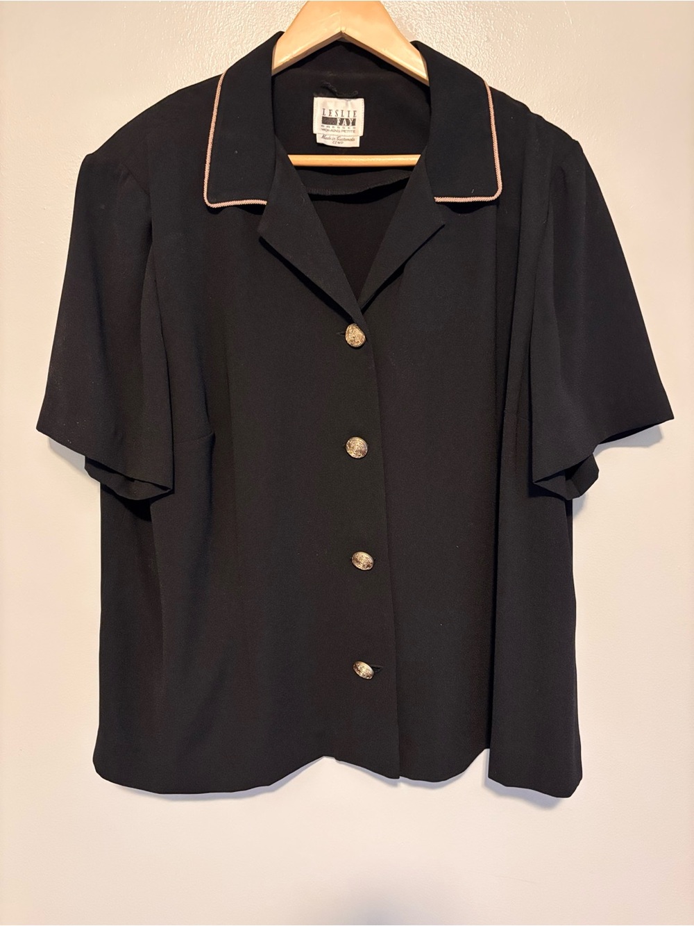 Leslie Fay Black Short Sleeve Button-Down Blouse with Gold Piping